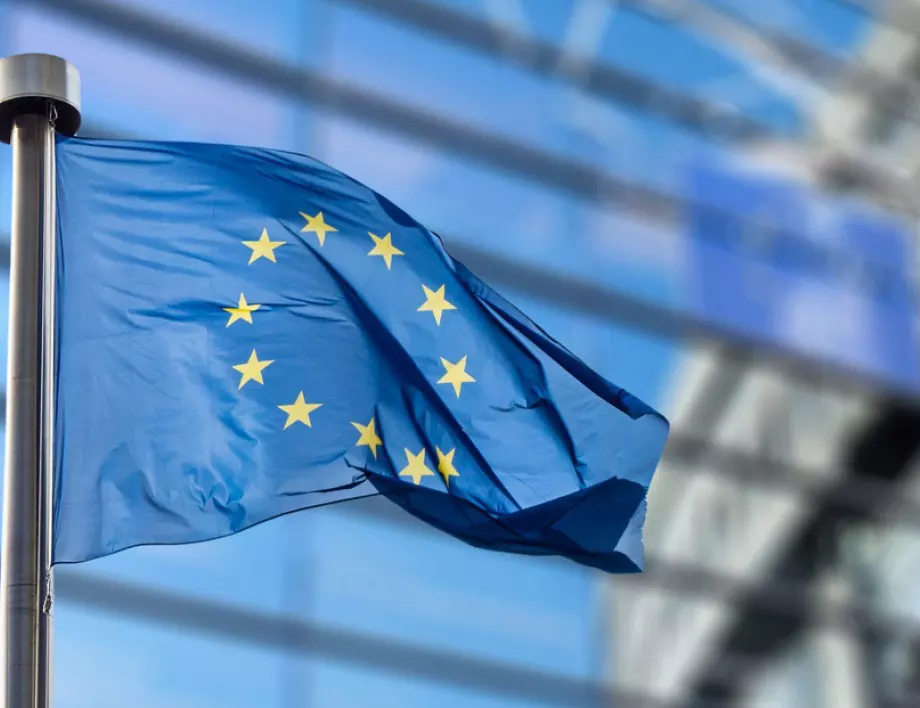 ЕС обсъжда новата си стратегия към Русия „Отблъскване, сдържане, включване” 