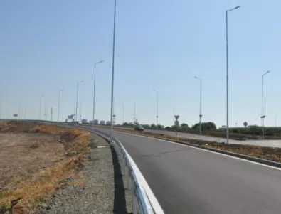 От 19 юли до 22 юли движението по път I-6 при входа на Бургас ще е двупосочно в платното за София