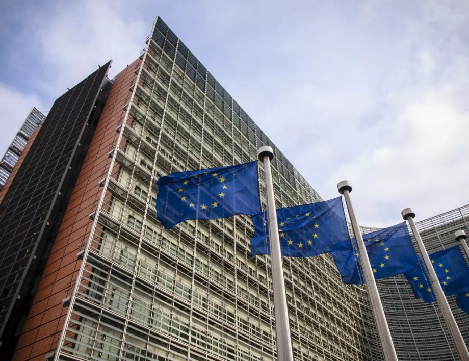 ЕК избухна на финансовите пазари със "зелени облигации" за 12 млрд. евро