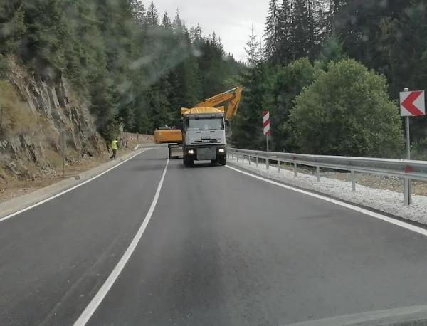 ROADPOL: 27,3% от камионите и 12,5% от автобусите в Смолянско с нарушения