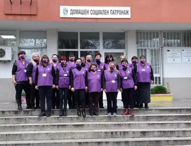 Училищните лекари се присъединяват към мобилните екипи на домашния социален патронаж в Бургас