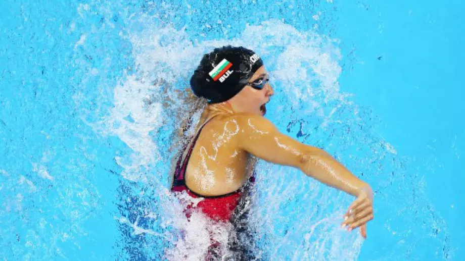 Историческо: Българка в топ 15 на световното плуване!