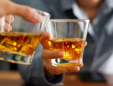 Научете колко време се задържа алкохолът в организма след консумация!
