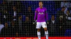 Пеле, Кейн, Фърдинанд, Тери: Някои от най-популярните полеви играчи, на които се е налагало да са вратари