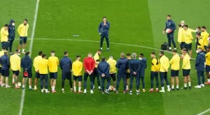 {{ otherArticle[0].article.title }}