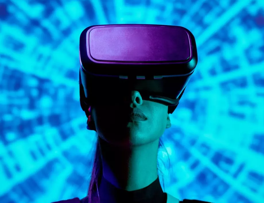 Facebook вече е собственик на фитнес компания за виртуална реалност 