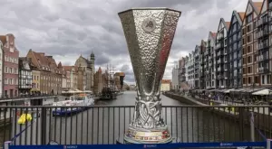 {{ otherArticle[0].article.title }}