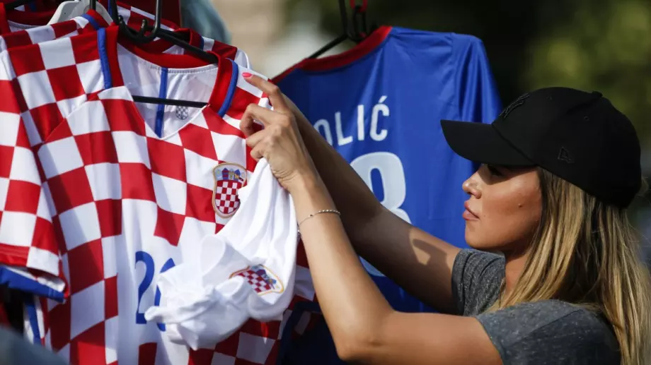 Хърватия не изневери на шахматните фланелки за Европейското по футбол (СНИМКИ)