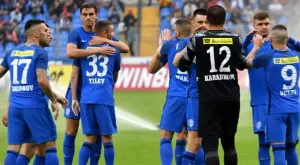 {{ otherArticle[0].article.title }}