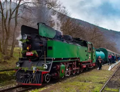 БДЖ чества 100-годишнината на теснолинейката с пътуване с парен локомотив