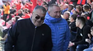 {{ otherArticle[0].article.title }}