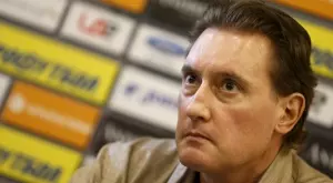 {{ otherArticle[0].article.title }}