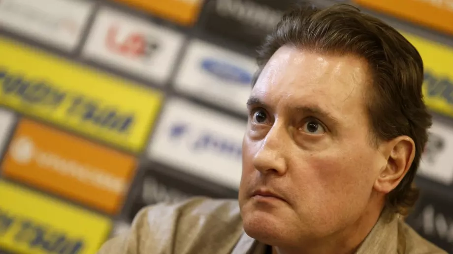 Официално: Бивш треньор на Лудогорец пое отбор от Първа лига - още една треньорска глава падна
