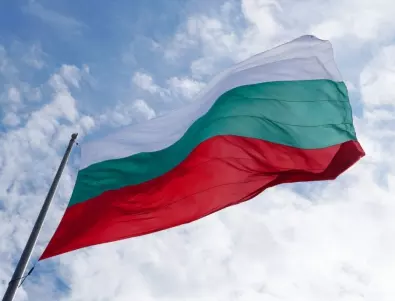 1 200 знамена за трети март ще предостави община Елин Пелин