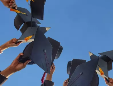 Университети ще издават съвместни дипломи