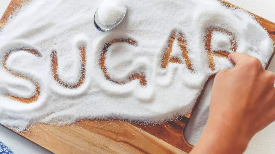 Дори не подозирате колко полезна може да бъде захарта в градината