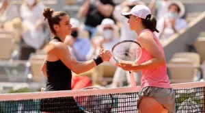Гъркиня детронира Швьонтек на Ролан Гарос за първи полуфинал в Големия шлем