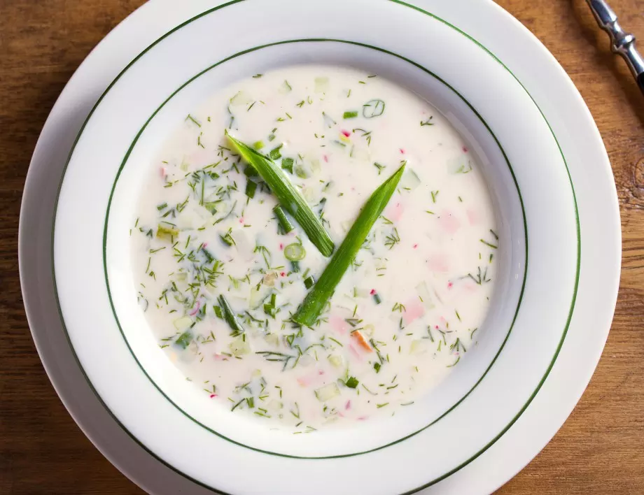 Коя е най-вкусната студена супа за лятото?
