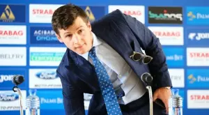 {{ otherArticle[0].article.title }}