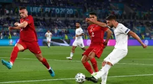 Първият гол на Европейското по футбол... е автогол (ВИДЕО)