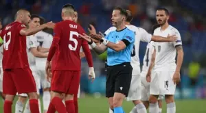 Първи скандал на Евро 2020: Имаше ли дузпа за Италия (ВИДЕО И СНИМКИ)