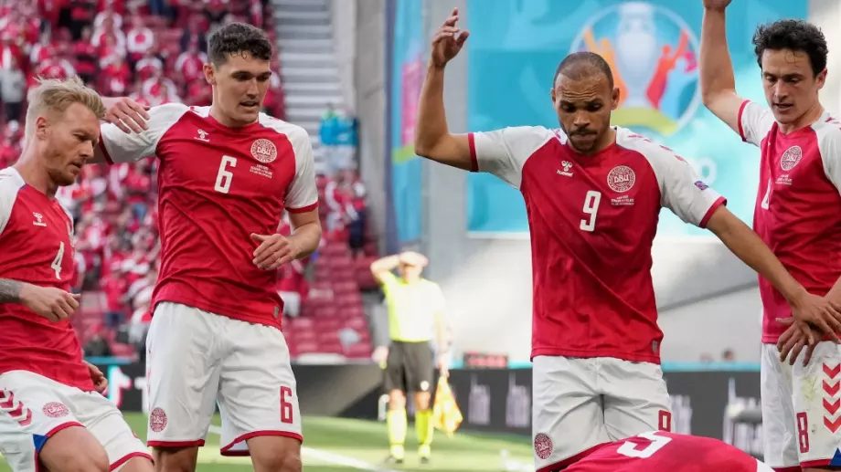 Дания и Русия се "хванаха за гушите" преди решителния мач на Евро 2020