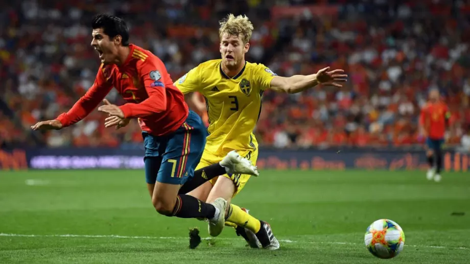 Къде да гледаме Испания - Швеция на Европейското първенство по футбол?