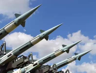 САЩ: Да останем бдителни за сигнали, че Русия може да използва ядрено оръжие