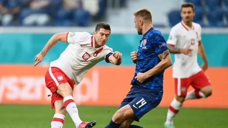 Исторически автогол и червен картон спънаха Полша за мечтан старт на Словакия на Евро 2020