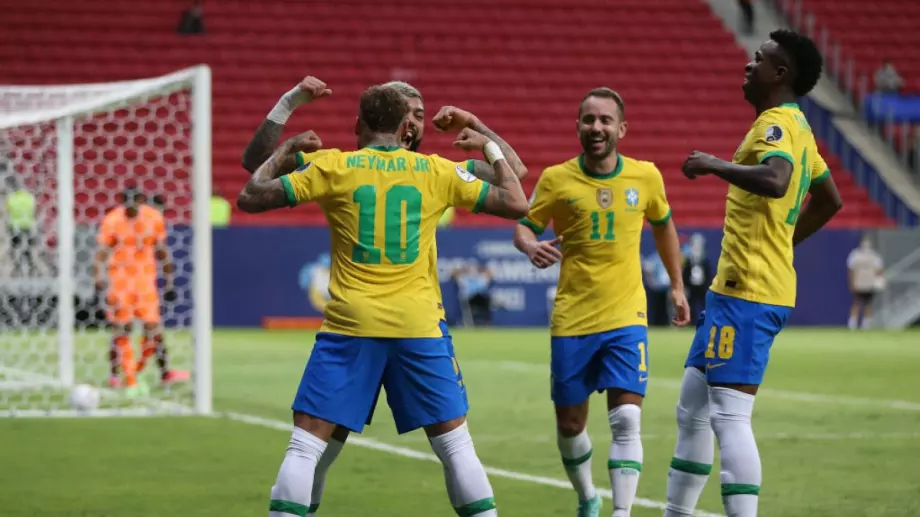 Неймар недоволства от съдията на мача Бразилия - Перу