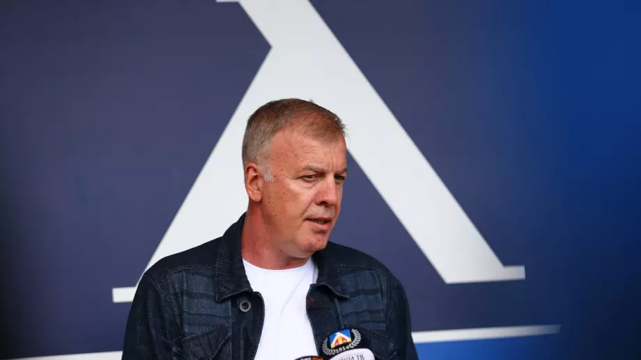 Наско Сираков провежда важни срещи за завършване на сделката за Левски