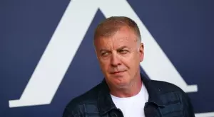 {{ otherArticle[0].article.title }}