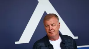 {{ otherArticle[0].article.title }}