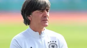 Голямата дилема пред Льов: Как да изглежда защитата на Германия срещу Франция?