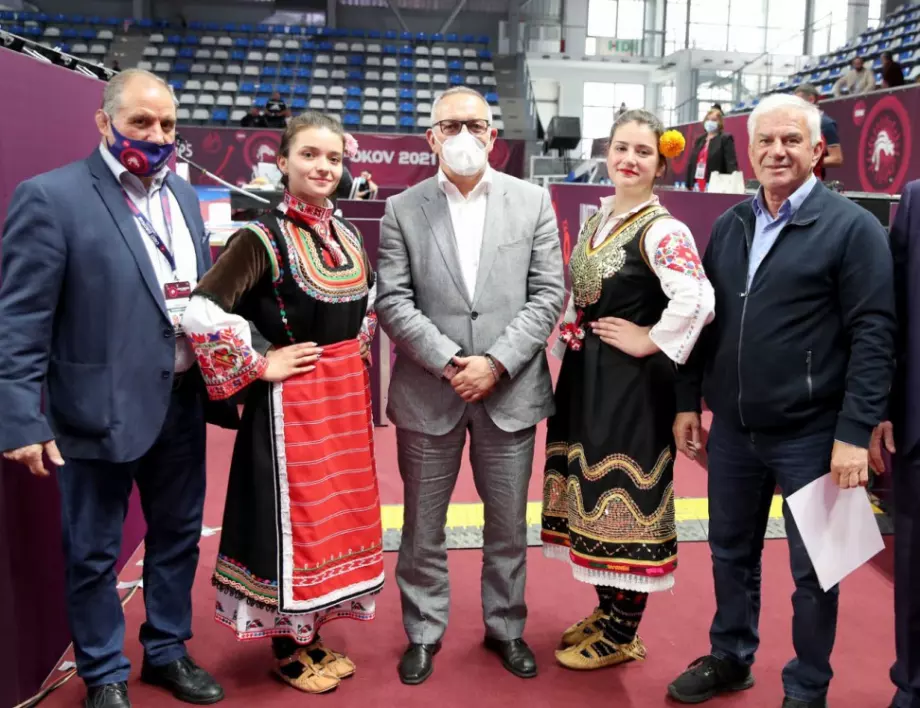 Откриха Европейското първенство по борба за кадети в Самоков