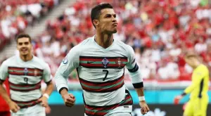 {{ otherArticle[0].article.title }}