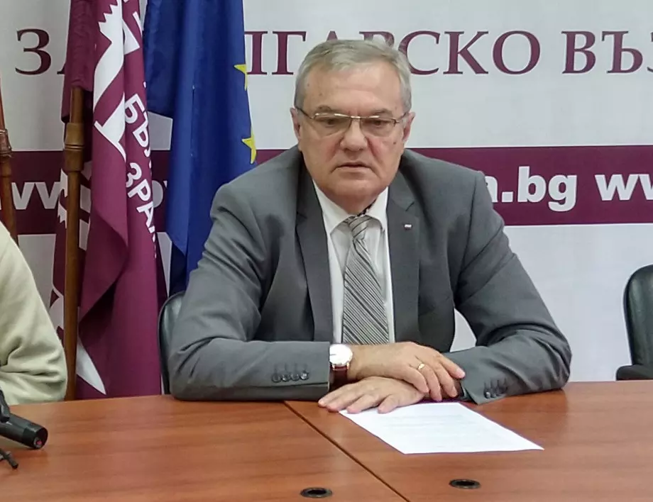 Румен Петков алармира за нередности в община Вълчи дол