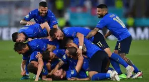 {{ otherArticle[0].article.title }}