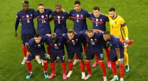 Юго Лорис достигна исторически рекорд на Лилиан Тюрам с Франция по време на Световното първенство по футбол