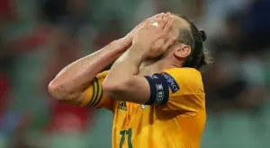 ВИДЕО: Гарет Бейл прати топката на Луната от дузпа 