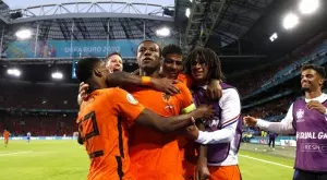 {{ otherArticle[0].article.title }}