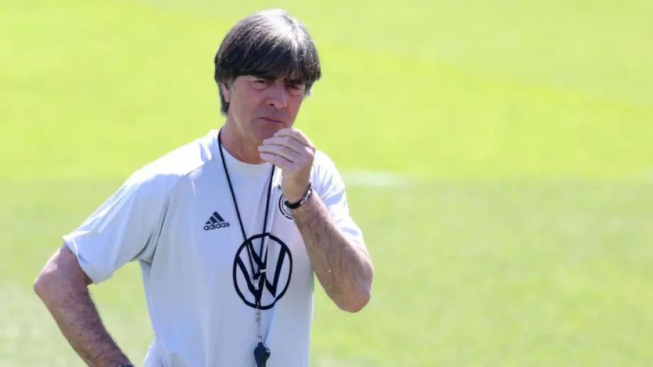 Нови проблеми за Йоахим Льов и Германия след лошия старт срещу Франция