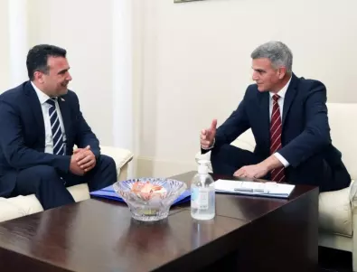 Служебният премиер след срещата със Заев: Преди РСМ да влезе в ЕС - трябва да изчистим проблемите си