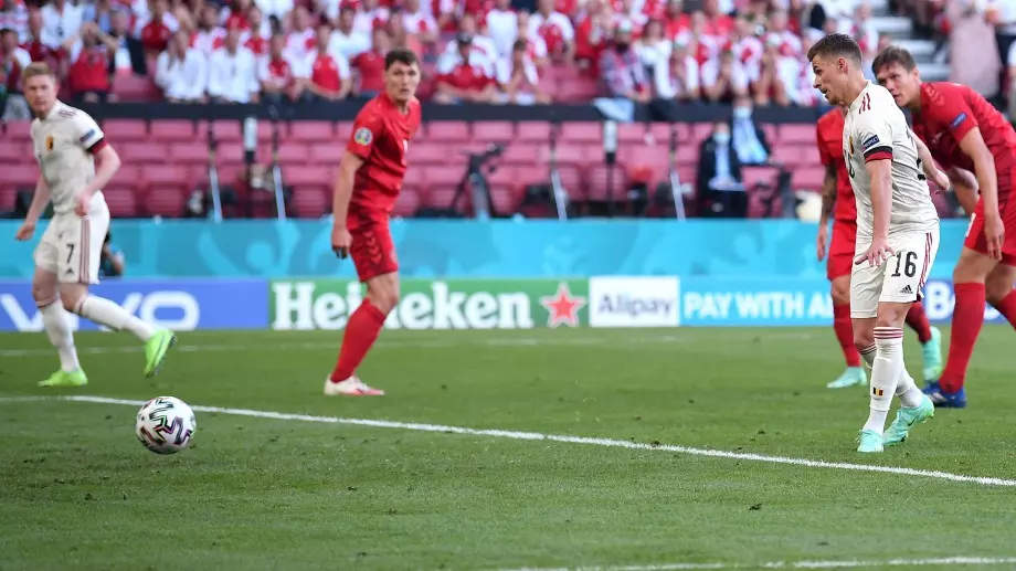 Магия от Белгия порази Дания в емоционален мач на Европейското първенство по футбол