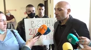 ММА бойци нахлуха в Министерството на спорта