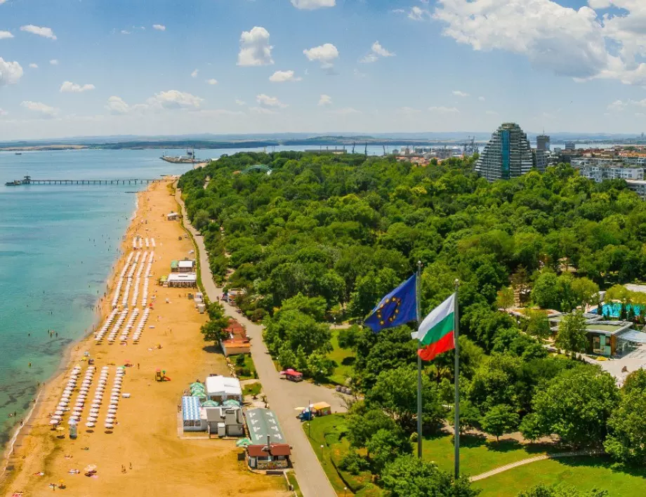 Археолози откриха наблюдателна кула и древно светилище край Бургас