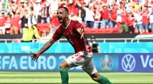 {{ otherArticle[0].article.title }}