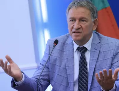 Д-р Стойчо Кацаров: Не е вярно, че се пускат пътеки, за да не плаща пациентът