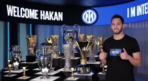 ОФИЦИАЛНО: Интер представи Хакан Чалханоглу