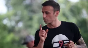 {{ otherArticle[0].article.title }}